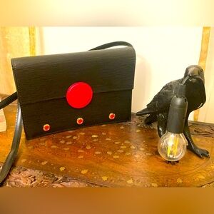 Louis Vuitton Hochu epi black leather  rossbody bag featuring one